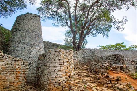 The Great Zimbabwean Trade Boom:  A Marvel of Medieval African Architecture and Sophisticated Economic Networks